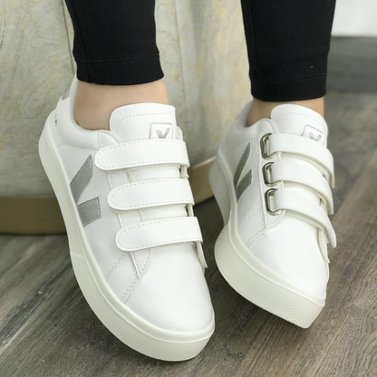 VEJA RECIFE LEATHER