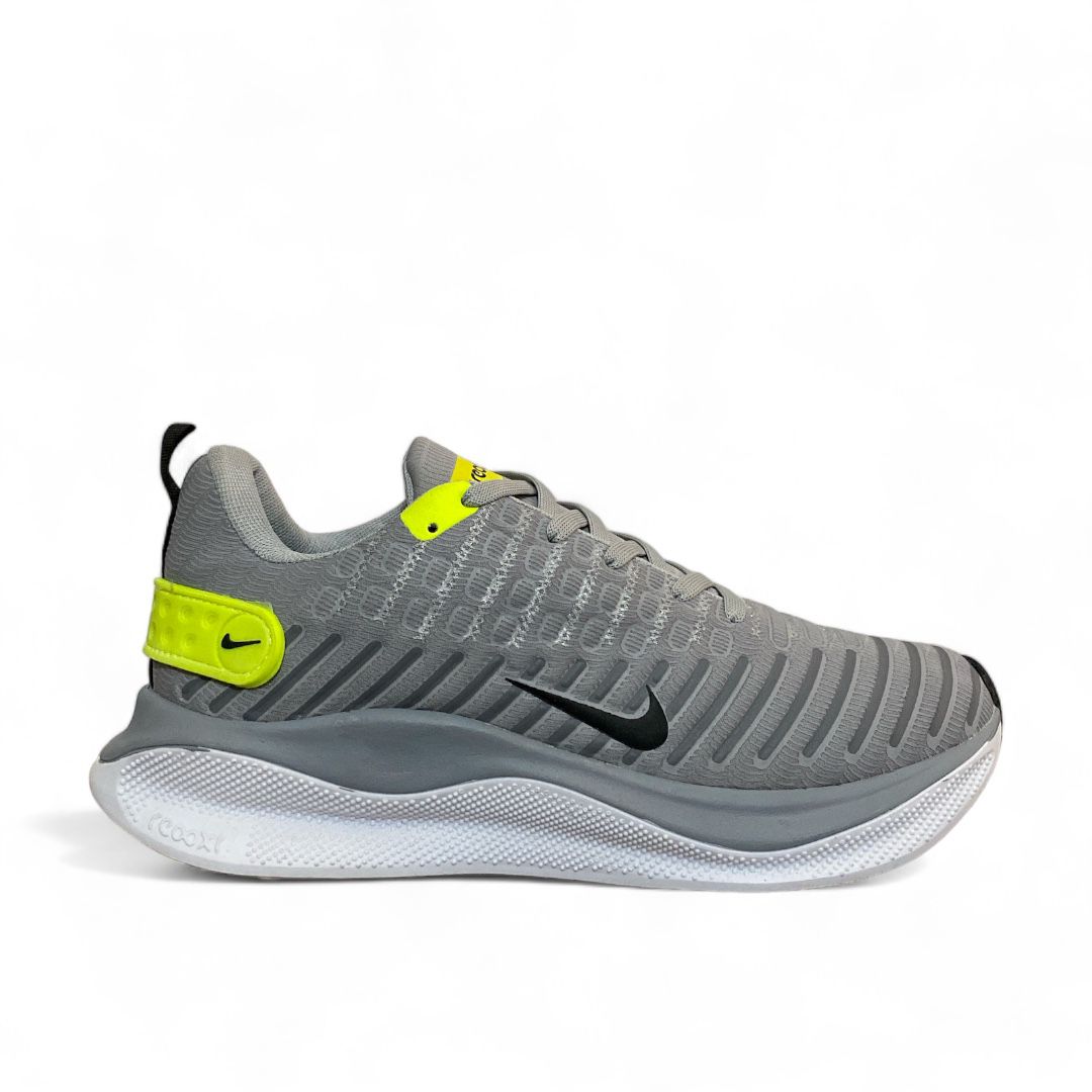 NIKE REOOTS